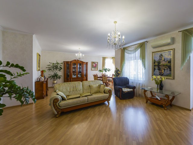 3-roomed Apartment for sale E-41380